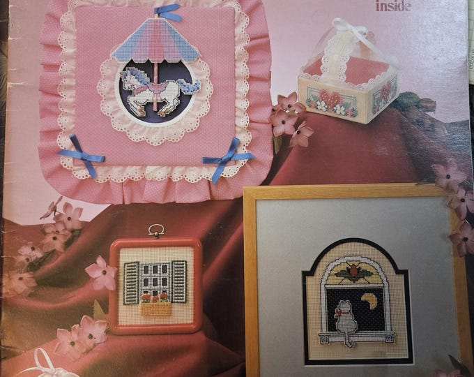 Leisure Arts Intro to Paper Cross Stitch Pattern. FREE SHIPPING. Preowned Older Used Condition.