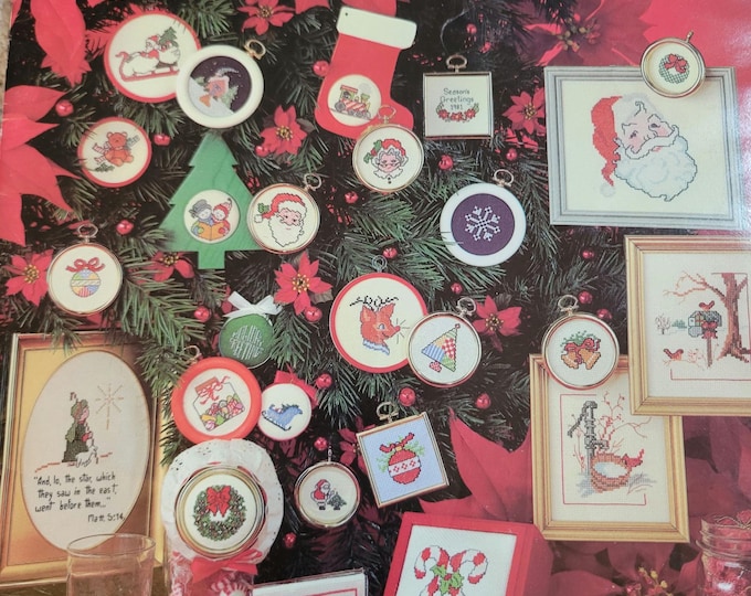 Vintage Leisure Arts Christmas Stitchin Cross Stitch Pattern. Free SHIPPING.