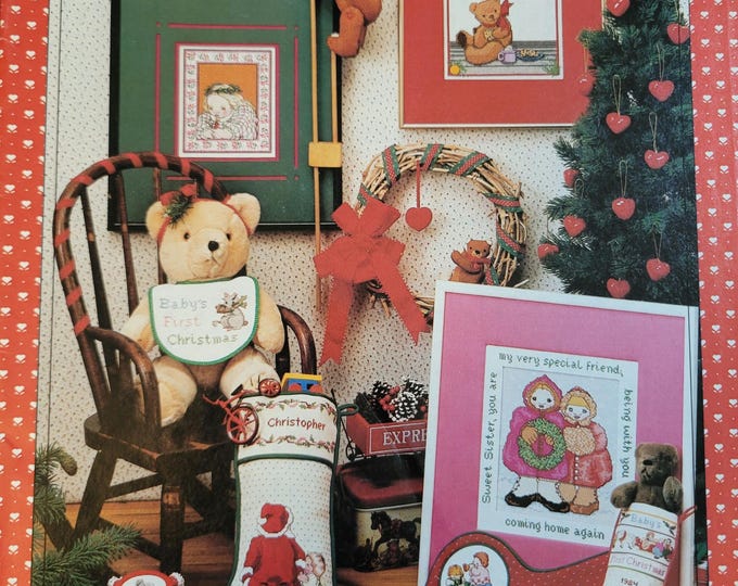 Vintage A Wee Christmas Cross Stitch Pattern. Free SHIPPING.