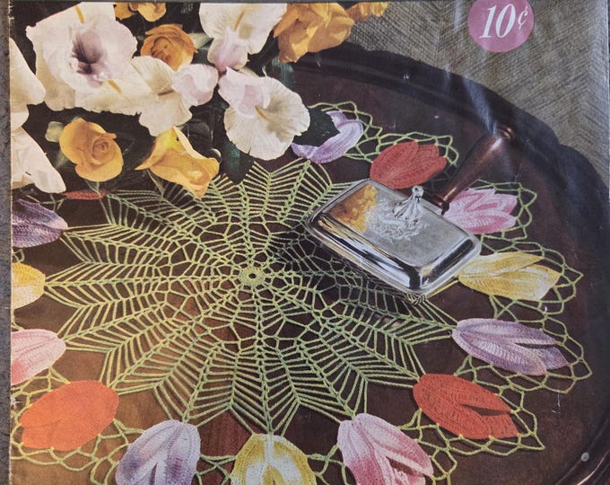 Coats & Clarks Floral Doilies No 268. FREE SHIPPING. Old Vintage Condition.