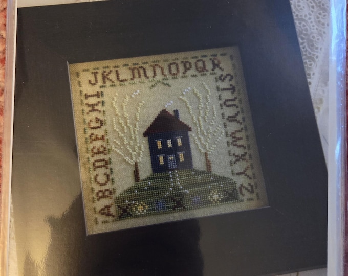 October House Upon a Hill Cross Stitch Pattern. FREE SHIPPING. Good Condition