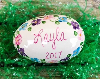 Ring of Flowers Egg - Personalized Ceramic Easter Eggs