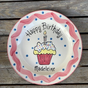Happy Birthday Plate Personalized with Name, Cupcake, and Polka Dots - Pink