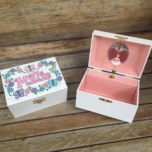 Personalized Jewelry Box with Dancing Ballerina