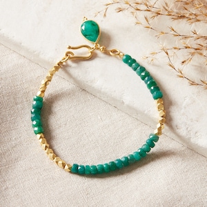 Emerald Beaded Gold Bracelet, Emerald Gold Plated Bracelet, Emerald Gemstone Stacking Bracelet, Beaded Friendship Bracelet, May Birthstone