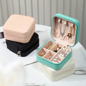 Jewelry Box, Travel Jewelry Organizer Box for Women, Leather Jewelry Storage,  Mothers Day Gift, Personalized Jewelry Case, Traveling Jewelry 