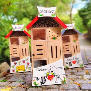 Insect hotel as a wedding gift with the name of the bride and groom Personal wedding gifts