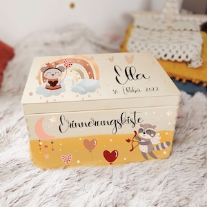 Herinneringsdoos, speelgoedkist, speldoos, houten doos met naam, personaliseerbaar, doopcadeau, konijnenwolk regenboog