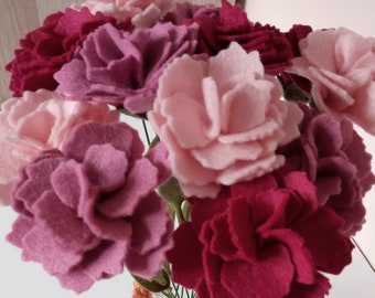 Felt Carnations, carnations, felt flowers, home decor, hypoallergenic flowers, handmade flowers, mother's day flowers, wedding flowers