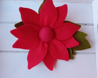 Christmas brooch, poinsettia brooch, felt brooch, felt flower