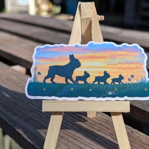 Bulldogge Familie Sonnenuntergang Silhouette Aufkleber - Süßer Hundeaufkleber für Laptops, Wasserflaschen und mehr