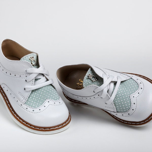 Oxford baby boy shoes White Blue leather wingtips Baby boy wedding Chritening little luxury First steps toddler shoes Size 4 5 6 7 8 9 10 US