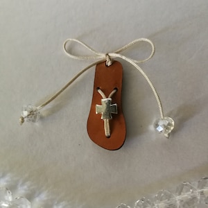 Leather flip flop Beach party Witness pins 20-200 Greek baptism martyrika Christening martirika Guests favors Girl souvenirs Unique  cross