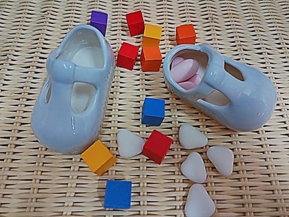 Recuerdos de zapatos de porcelana Regalos únicos para invitados Recuerdos  de bautismo griego Sorteo de bautizo de niña Fiesta de baby shower de niño