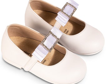 Rhinestone shoes Leather baby girl White shoes Summer shoes Baby wedding shoes baby baptism shoes lace size 3 4 5 6 US EU Princess shoes :)