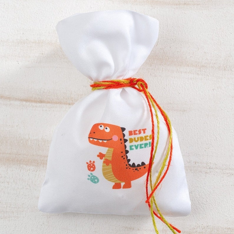 Dinosaur favors Baptism guests souvenirs pouch bautizo recuerdos para bautizo Christening gifts for guests Baby boy shower giveaway Dino