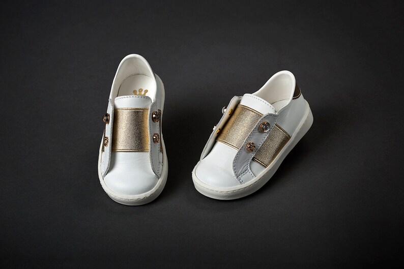 Rose gold Baby shoes Beaded Leather shoes Handmade baby shoes Unique handmade shoes girl Toddler cute White elegant shoes size 3 4 5 6 US EU