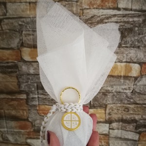 Byzantine cross keychain favors Baptism Wedding bomboniere Greek favors with koufeta Guests gifts pouch Religious rustic style