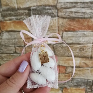 Bible cross dainty baptism favors Baby girl baby boy christening Guests souvenirs Koufeta bomboniere with safety pin
