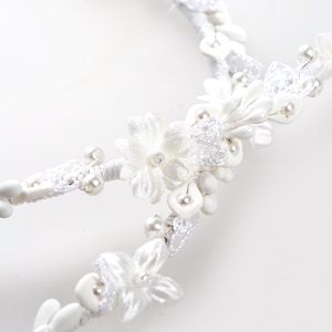 White Stefana wedding crowns Greek stefana orthodox wreaths Stephana handmade Pearls stefana wedding ceremony Bridesmaid gifts Couple tiara
