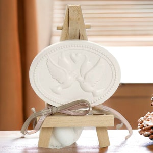 Cavalletto con colombe profumate come ornamento, bomboniere, souvenir per matrimoni, bomboniere greche, koufeta, regali per invitati a matrimoni