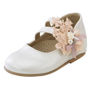 Leather baby girl shoes white ivory vintage pink Handmade elegant Baby wedding shoes Kids fashion baby baptism shoes size 4 5 6 7 8 9 US EU