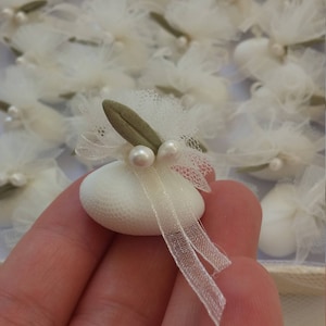 Confetti decorati con koufeta di perle di oliva, tradizione nuziale greca, regali per gli ospiti, accessori per la sposa, souvenir fatti a mano, regali delicati