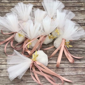 Bomboniere di oliva Bomboniere di battesimo Bomboniere greche bianche per matrimonio con koufeta Regali per gli ospiti del battesimo Sacchetto di tulle greco Stile greco unico