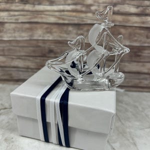 Bonbonnières en cristal pour décoration de bateau dans une boîte Baptême, mariage, baby shower, bomboniere, souvenirs grecs avec koufeta, cadeaux pour invités, style bleu marine