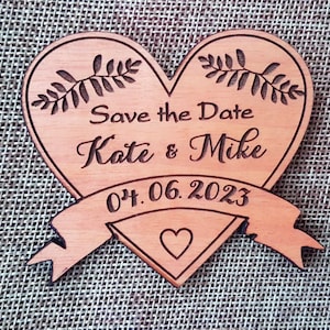 Custom save-the-date wreath invitation, wooden save the date engagement annoncement, autumn save the date woodland