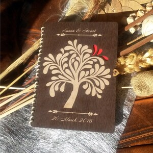 Benutzerdefinierte Hochzeit Gäste Buch Holz; rustikale Hochzeit Gästebuch; gravierte Holz Gästebuch, Laser Cut Hochzeit Gästebuch, Jubiläums-Gästebuch