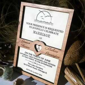 Carte rustique d’invitation de mariage de destination, invitations personnalisées de mariage de Mouette, invitations de mariage découpées au laser, invitation de mariage en bois