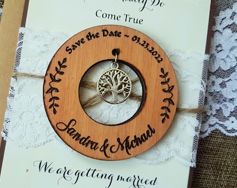 Baum des Leben Holz save the date Magneten, Hochzeit Andenken, lasergeschnittenes hölzernes Souvenir, rustikale gravierte Hochzeitseinladung