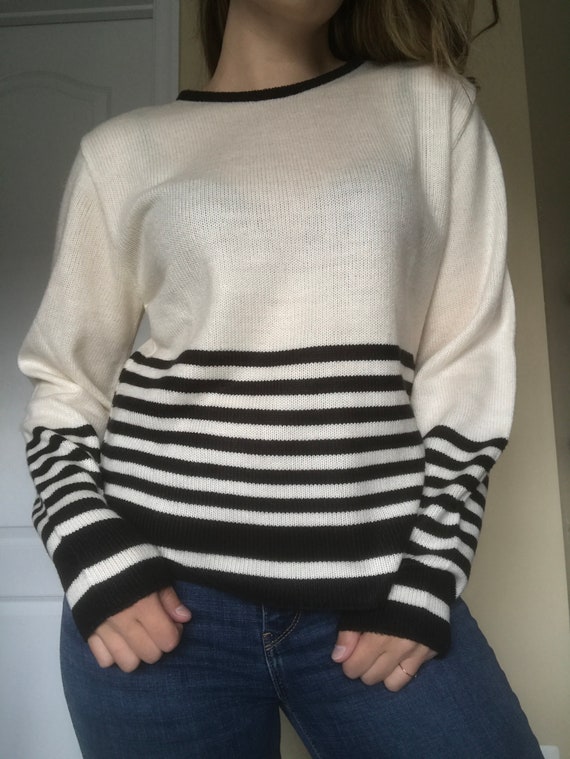 1990's Striped Navy Blue and White Sweater - image 4