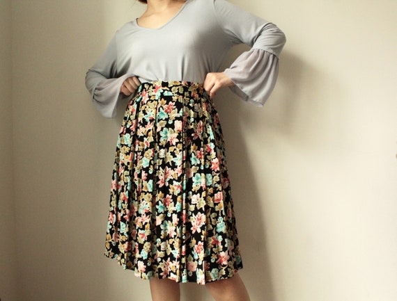 1980's Floral Print Black Skirt