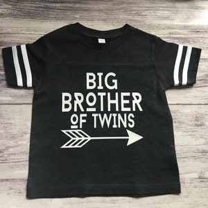 Camiseta &quot;Ascendido a Hermano Mayor de Gemelos&quot; - Camiseta de Revelación de Embarazo de Gemelos - Camiseta de Anuncio de Hermano Mayor - Conjunto de Revelación de Hermanos