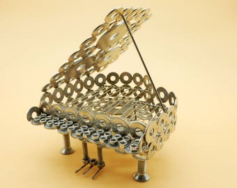 Piano piano piano pianist steel sculpture sculpture pianist Art metal recycling art art of recycling Metal sculpture scrap metals