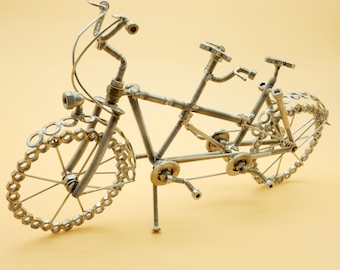 Tandem-Fahrrad, Metallskulptur Tandem-Fahrrad, Tandem-Geschenk, Tandem-Modellfahrrad, Tandem-Skulptur, Zweisitzer-Fahrrad,