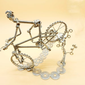 bicycle VTT,Metal sculpture Croix, recyclage, vélo, vélo vélo sculpture, bci acciaiaio, modlle VTT, vélo, cycliste cadeau cadeau image 4