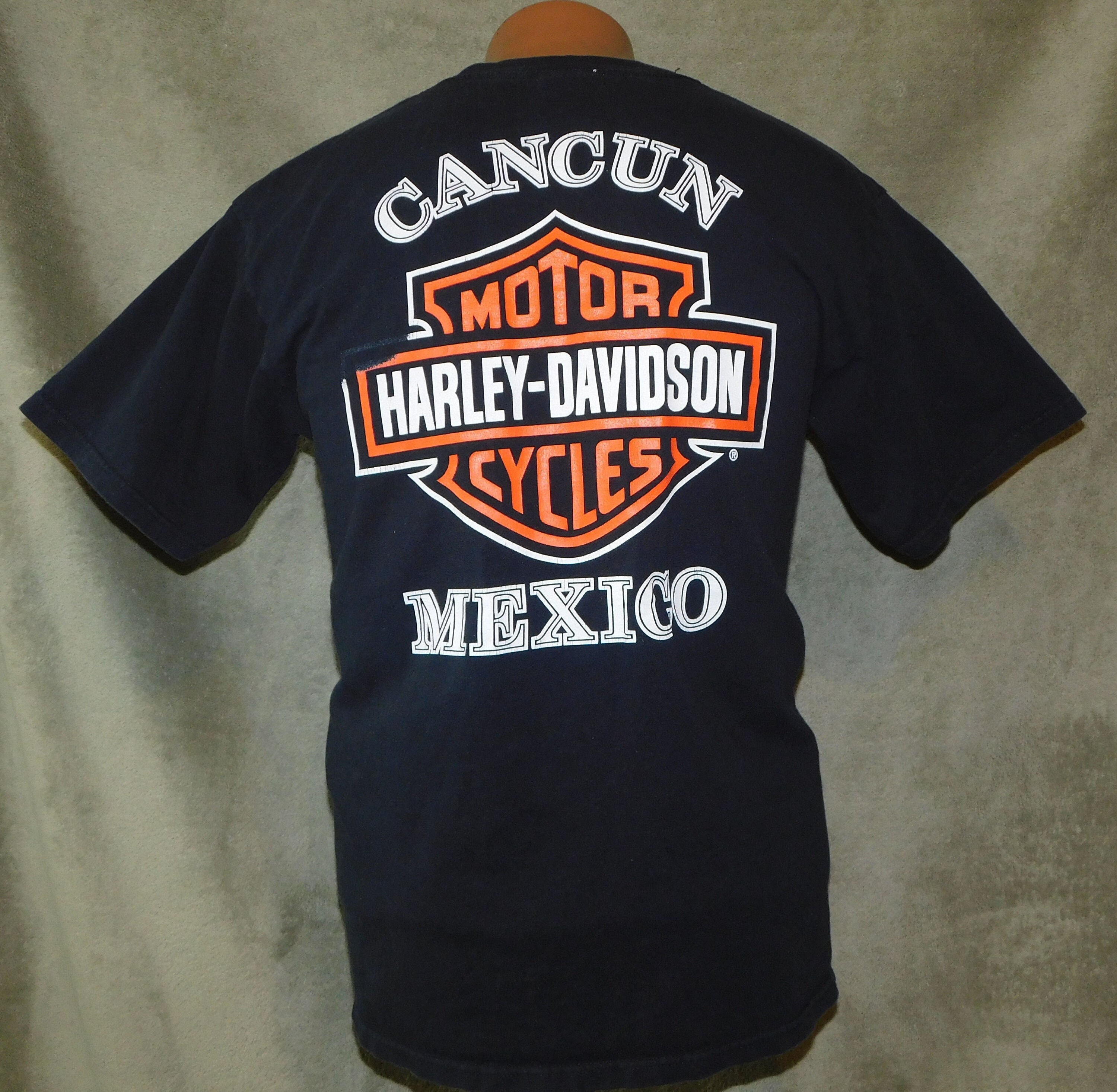 Vintage Harley Davidson T-shirt Big Logo Size Large Cancun Mexico 