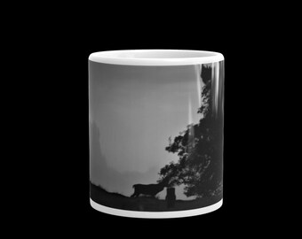 Deer in the night White glossy mug