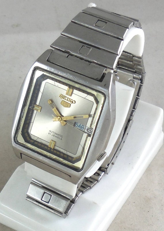 strapcode two tone jubilee