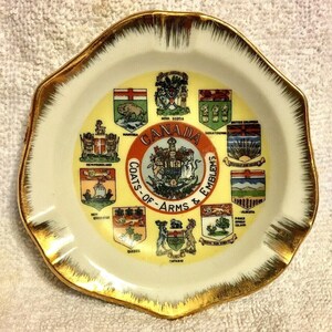 Vintage Canada Coats of Arms and Emblems Souvenir Ashtray Ash Tray 5&quot; Japan / GiftCraft Toronto
