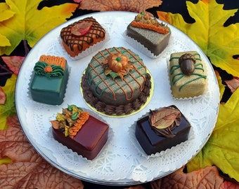 NEW! 7 Pc. Autumn Pastries Set #10