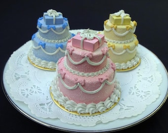 New! 2 Tier Christmas Pastel Mini Cakes