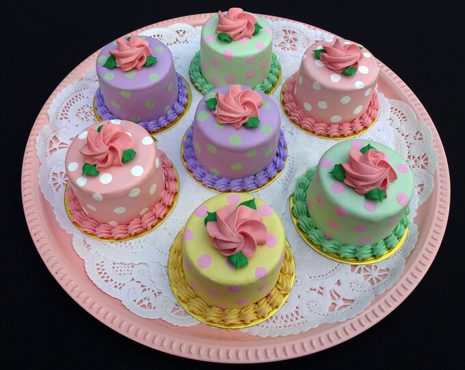 NEW! Dotted Fake Mini Cakes in 4 Colors - Etsy