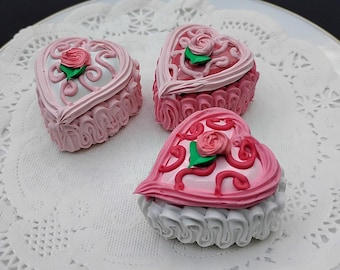 Set of 3 Pc  Fake Pink Heart Petit Fours