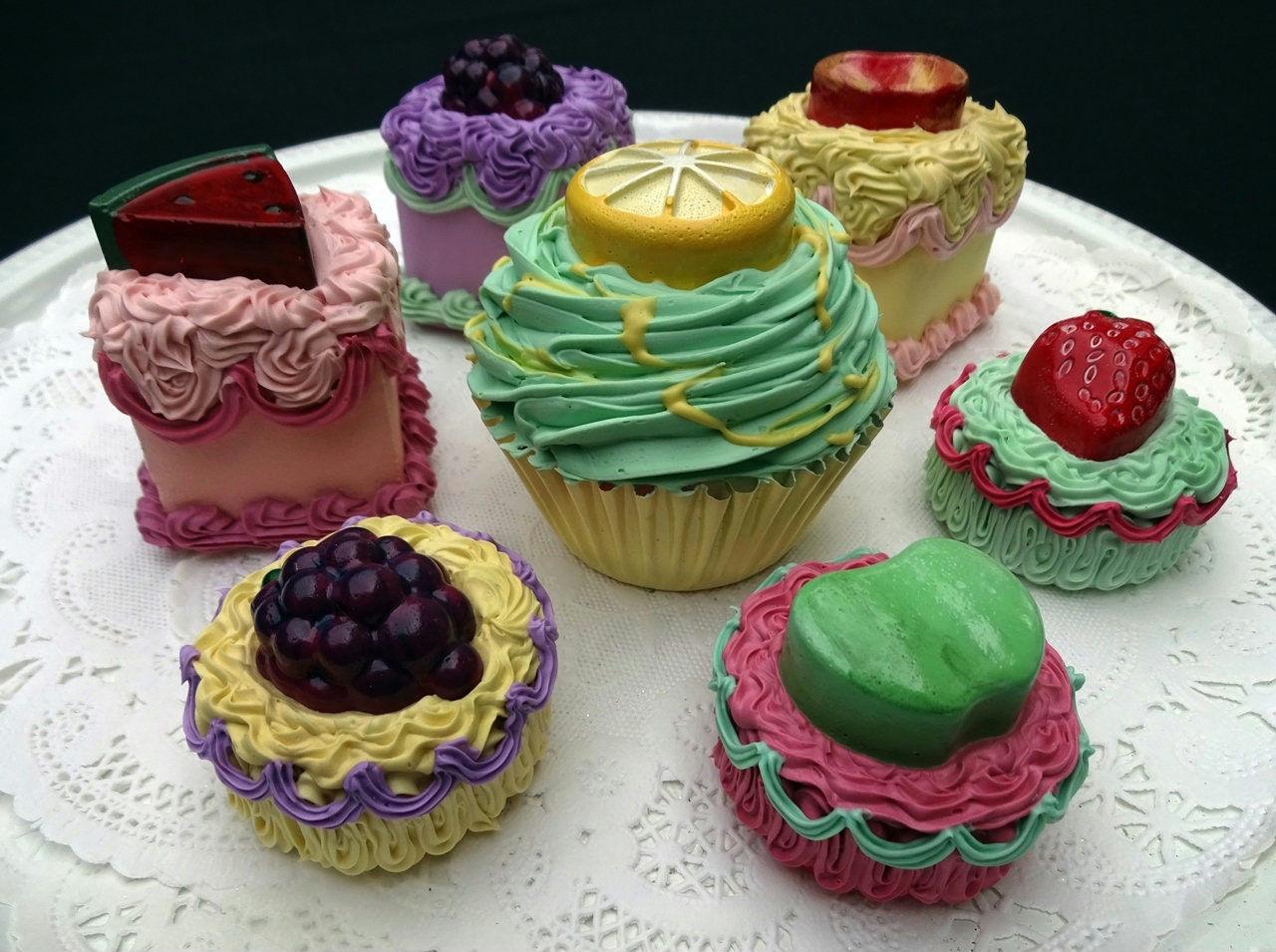 2PCS Fake Fruit Cupcake Decorations - Artificial Food Cake Topper Simulation Models