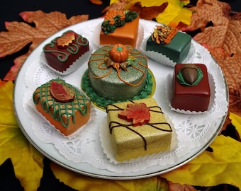 NEW! 7 Pc. Autumn Pastries Set #2