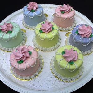 Crystal Ice FAKE Pastel Rosette Mini-Cakes